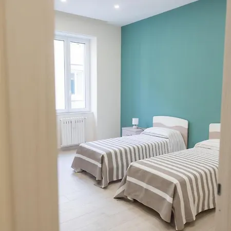 La Tra I Musei Neapel